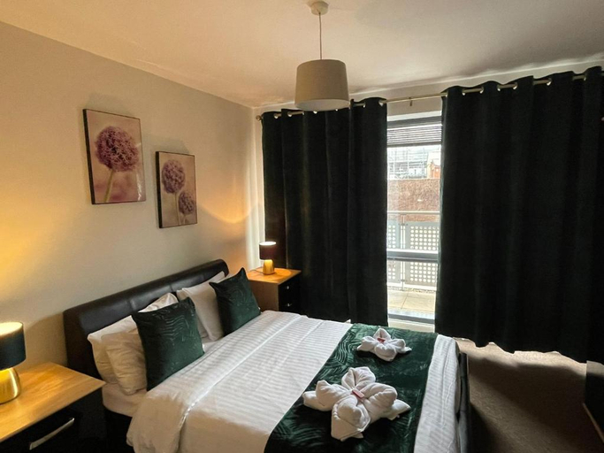Bedroom 1, Quality City Apartments, Leicester