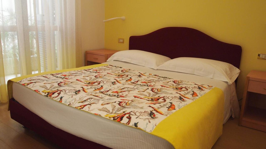 Bedroom 2, Piccolo Hotel, Bologna