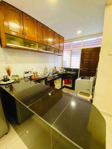 Dining Room 5, Salute Riverview 2KM TO JONKER/TOWN AREA/6PAX/WIFI, Malacca City