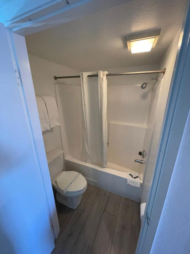 Bathroom, Hotel Milagro, San Diego