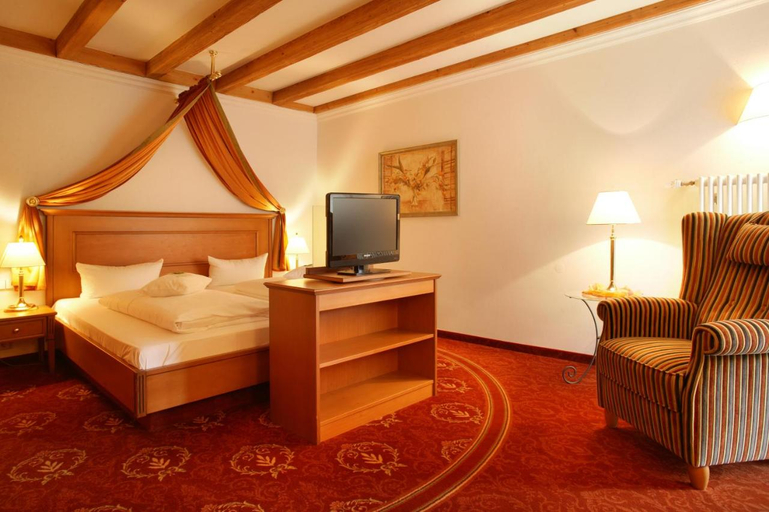 Bedroom 4, Hotel Ochsen, Ortenaukreis