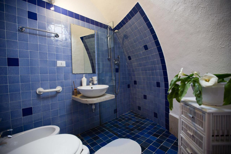 Bathroom 5, Scopello Guidaloca Villas, Trapani