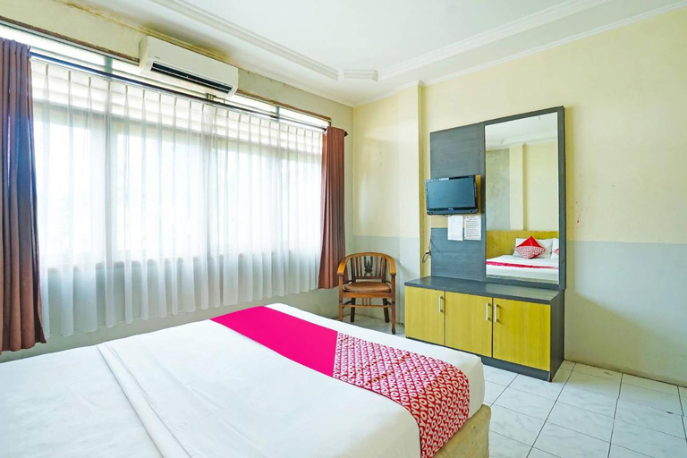 Bedroom 4, OYO 90390 Hotel Rd PremiumNearRSUD Station, Palembang