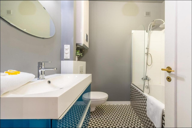 Bathroom 4, P&O Poznanska, Warsaw