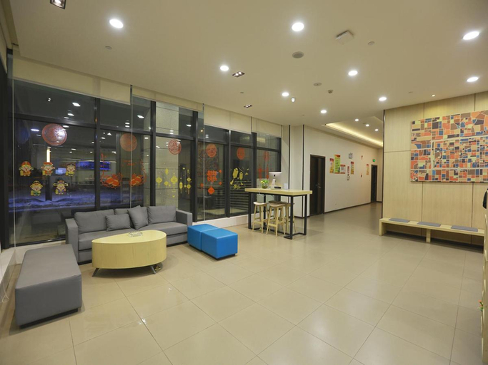 Others 3, Fengting Hotel, Changji Hui