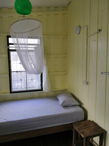Bedroom 1, Orchid Guest House, Muang Trat
