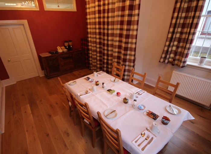 Others 4, The Bank House, Cambridgeshire