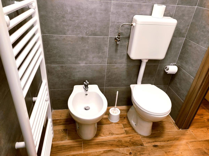 Bathroom 2, Hotel Venice Tour, Venezia