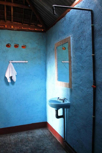 Bathroom 2, Sunset Cottages, Sikka