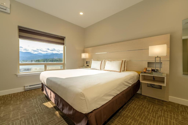 Bedroom 3, Quality Inn Sunshine Suites, Kitimat-Stikine