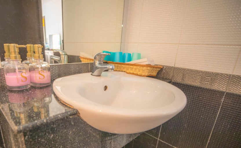 Bathroom 4, PATONG SINO HOUSE, Phuket Island