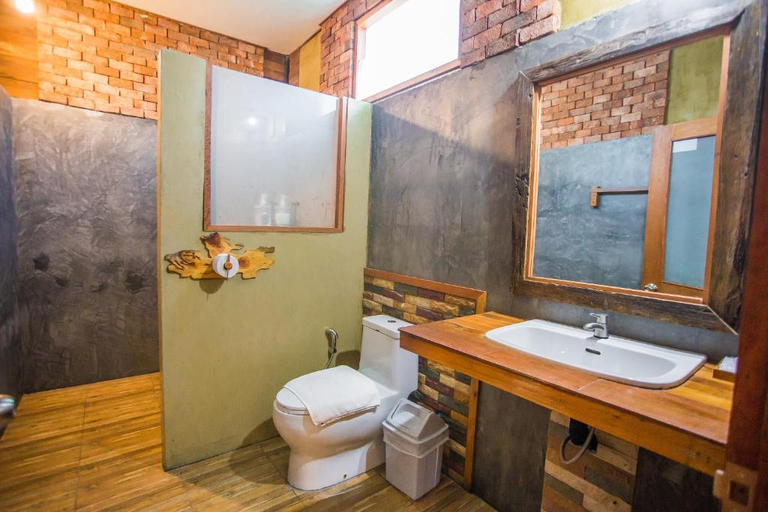 Bathroom 5, Palm Pran Resort, Pran Buri
