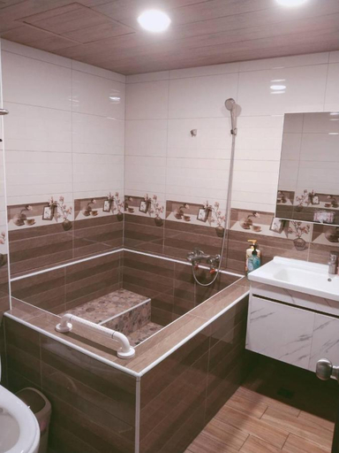 Bathroom 2, Zhiben hotspring Heping Guesthouse, Taitung