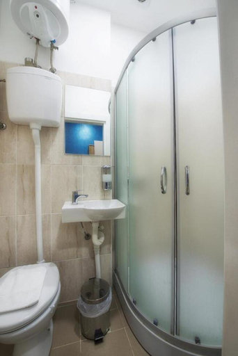 Bathroom, Vila Chess, Belgrade