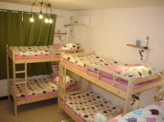 Bedroom 3, Zhangjiajie Cloud Youth Hostel, Zhangjiajie