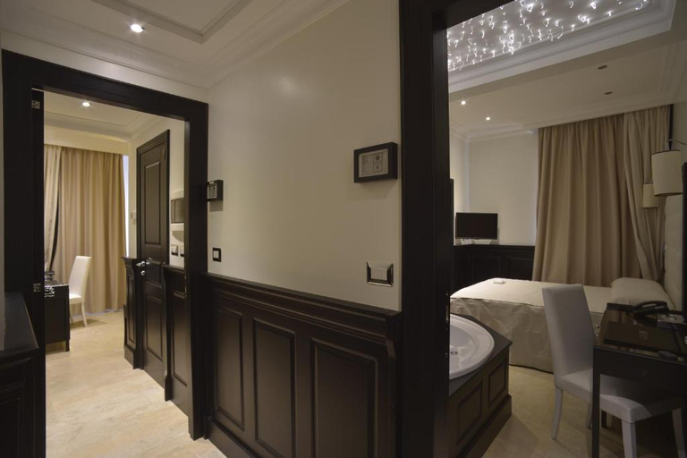 Bedroom 5, Vaticano Royal Suite, Rome