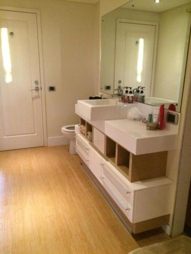 Bathroom, Eco Beach Resort, Byron Bay, Byron