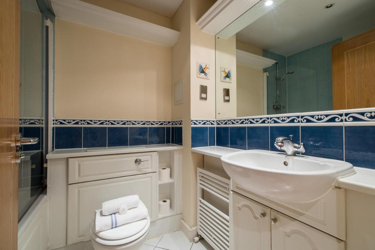 Bathroom, Stay Saint Paul's, London