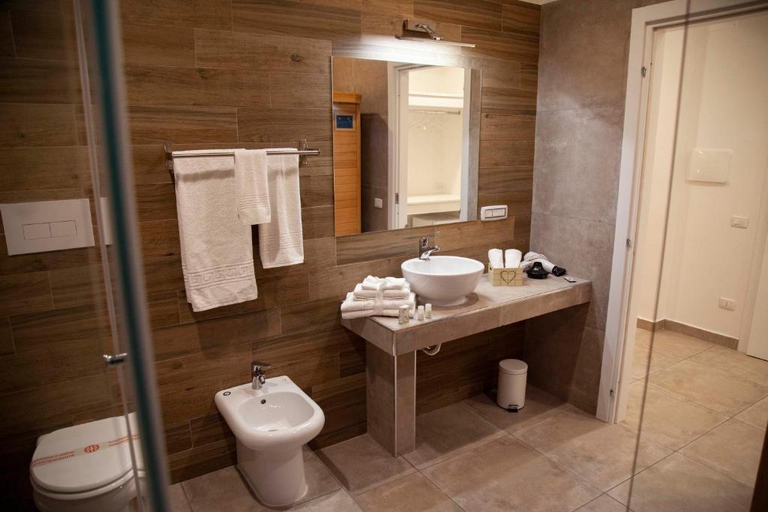 Bathroom 5, Vittoria Wellness, Napoli
