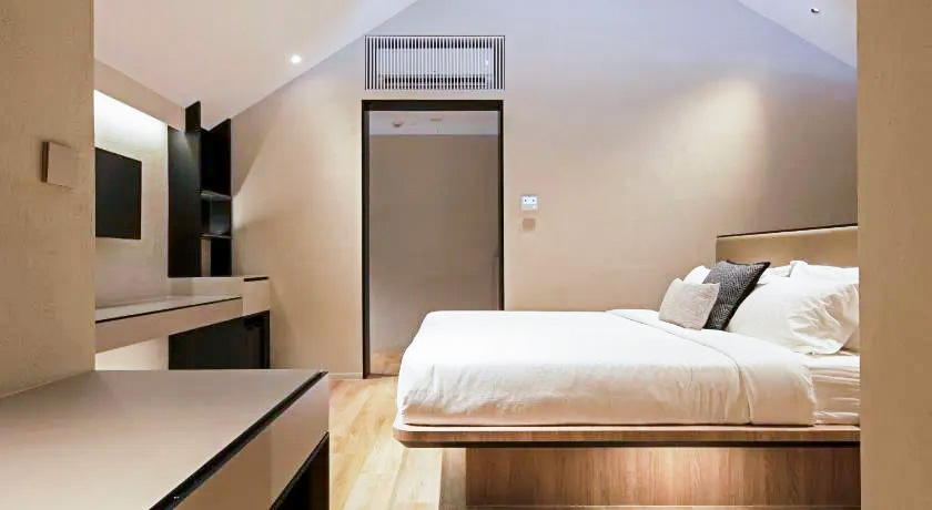 Bedroom 2, Hotel 1900 @ Chinatown (Previously known as Porcelain Hotel), Singapore