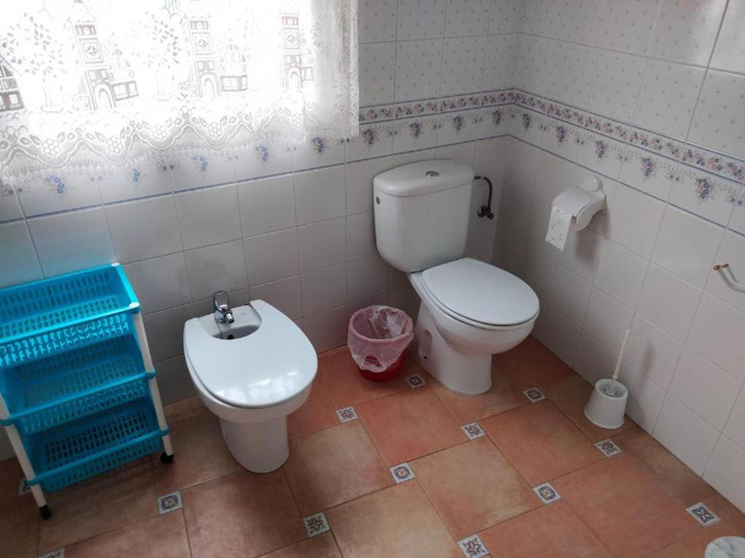 Bathroom, Hostal el mirador, Badajoz