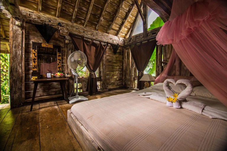 Bedroom 2, Santhika Bed&Breakfast, Buleleng