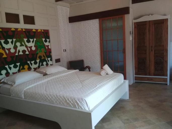 Bedroom 5, Kampung Bugis by Villa Isabella Putri, Jepara