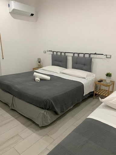 Bedroom 3, Albergo Abruzzese, Rome