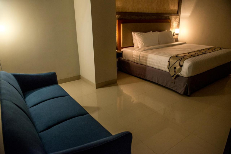 Bedroom 5, Grand Padis Hotel, Bondowoso