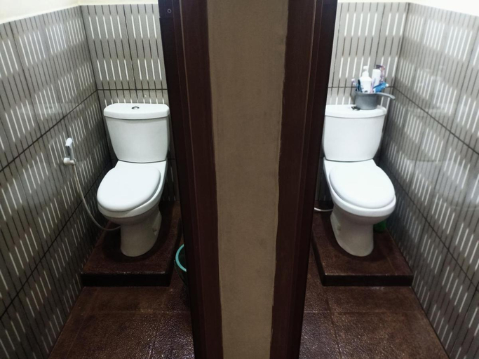Bathroom 5, Homestay Anemon, Wonosobo