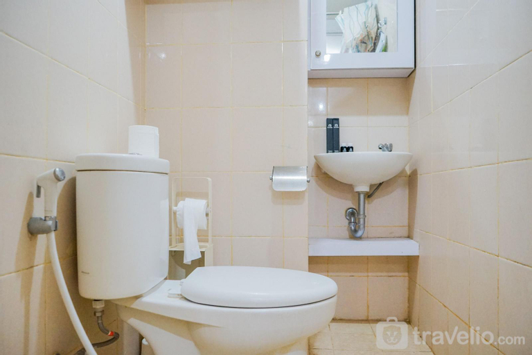 Bedroom 2, Wonderful 2BR Apartment at Serpong Greenview, South Tangerang