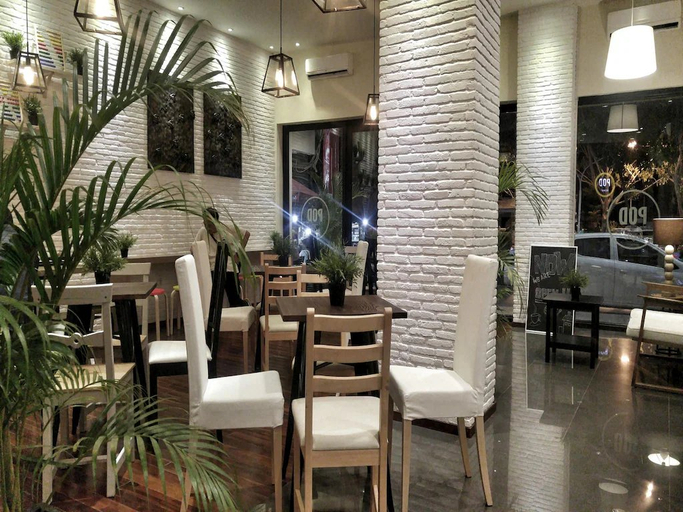 Others 5, Pod House, Makassar