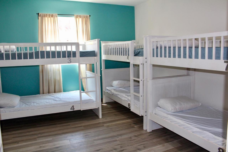Bedroom 3, 8th & Ardmore, Los Angeles