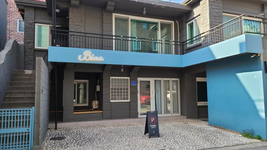 Exterior & Views 2, Bias K-GIRL GUESTHOUSE - Caters to Women, Mapo