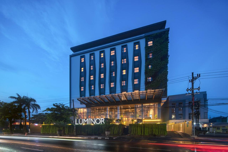 Exterior & Views 1, Luminor Hotel Sidoarjo, Sidoarjo