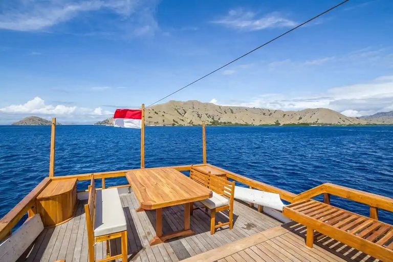 Others 5, Kelana Boat, West Manggarai