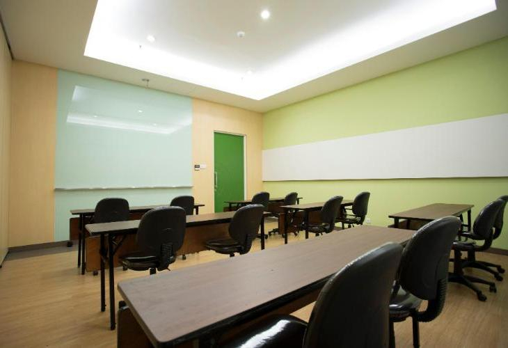 Business Facilities, Zest Hotel Jemursari - CHSE Certified, Surabaya