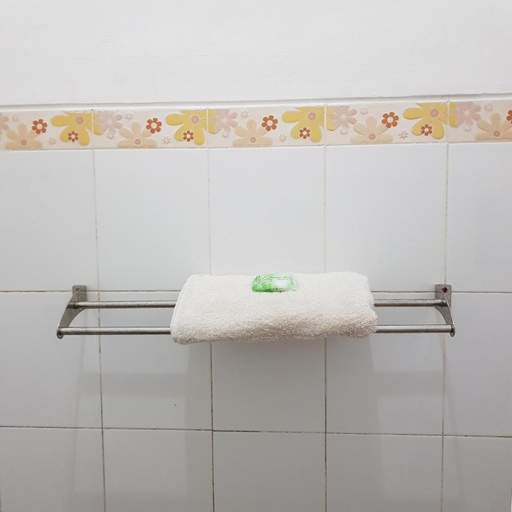 Bathroom, Hotel Bundo Permai 1, Pacitan