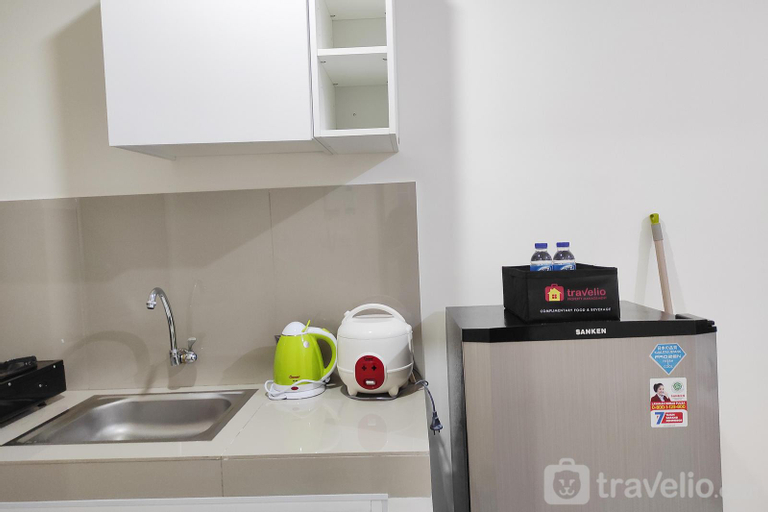 Dining Room 5, Simply Homey Studio at Vida View Apartment, Makassar