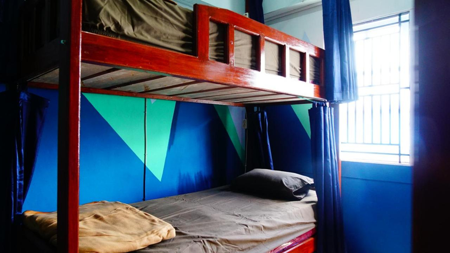 Bedroom 5, Pintu Biru Hostel, Jayawijaya
