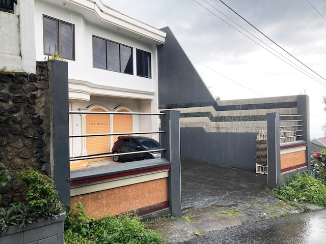Exterior & Views 2, OYO Life 90989 Lee Dug Tretes Residence, Pasuruan