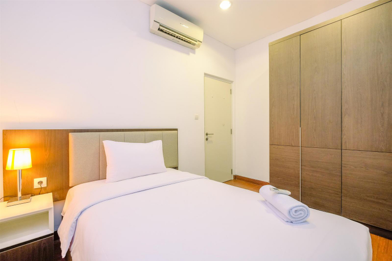Bedroom, Elegant And Spacious 2Br At Apartment Simprug Park Residences, South Jakarta