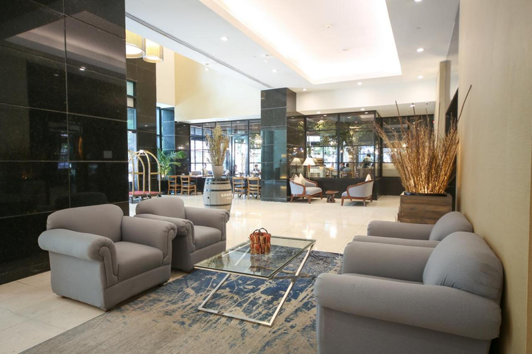 Others 5, Infinity Tower Suites, Makati City