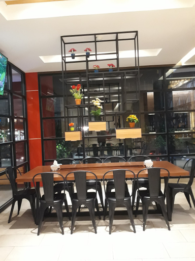 Food & Drinks, Grand Citihub Hotel at Panakkukang, Makassar