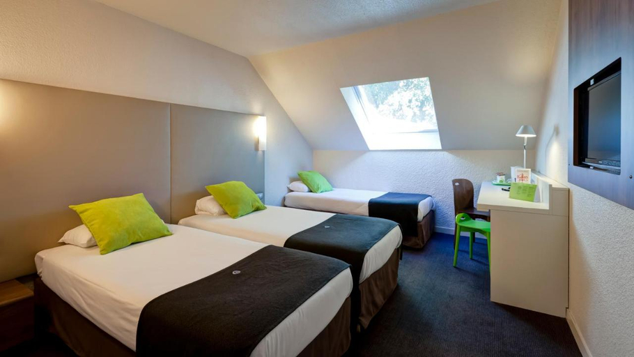 Bedroom 4, Campanile Geneve - Ferney-Voltaire, Ain
