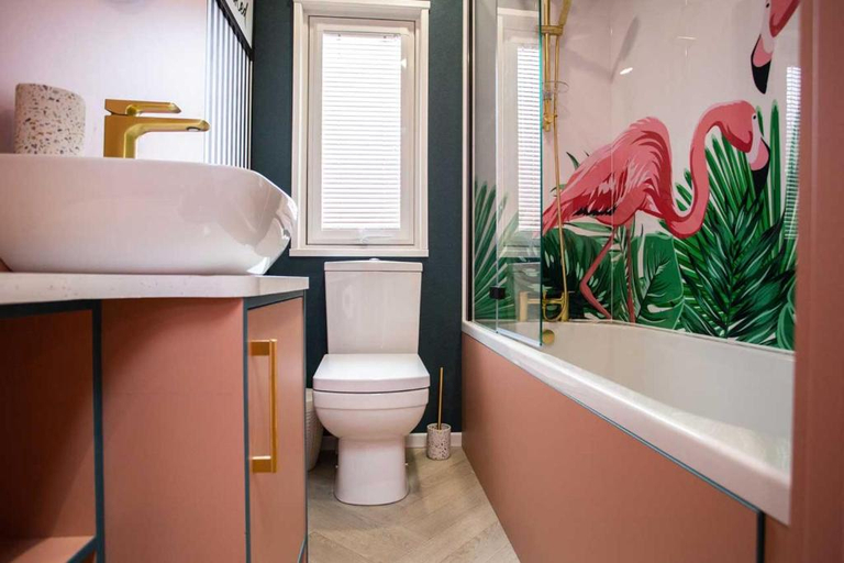 Bathroom 3, Appletree Holiday Park, Lincolnshire