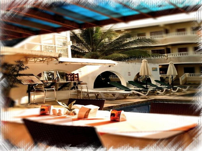 Food & Drinks 4, Real Maris Resort and Hotel, Malay
