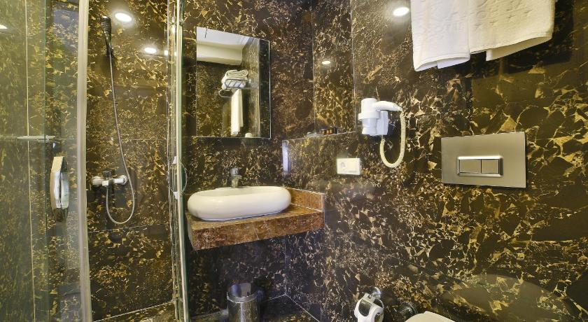 Bathroom 5, Amara Old City Hotel & Spa, Fatih