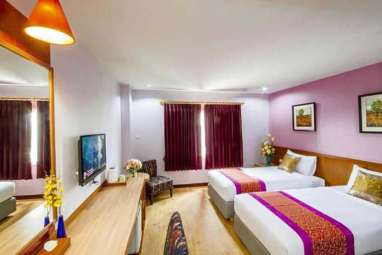 Bedroom 3, The Win Hotel, Pattaya