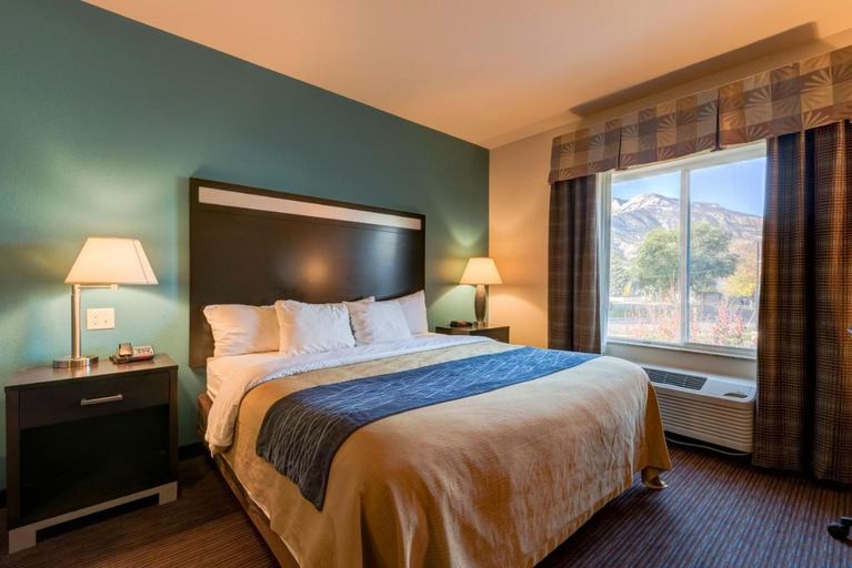 Bedroom 2, Grand Vista Hotel Parachute, Garfield